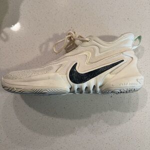 Nike Tan and Black Sneakers